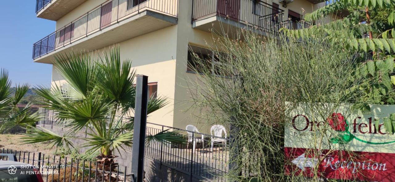 Residence Ore Felici Mascali Exterior foto